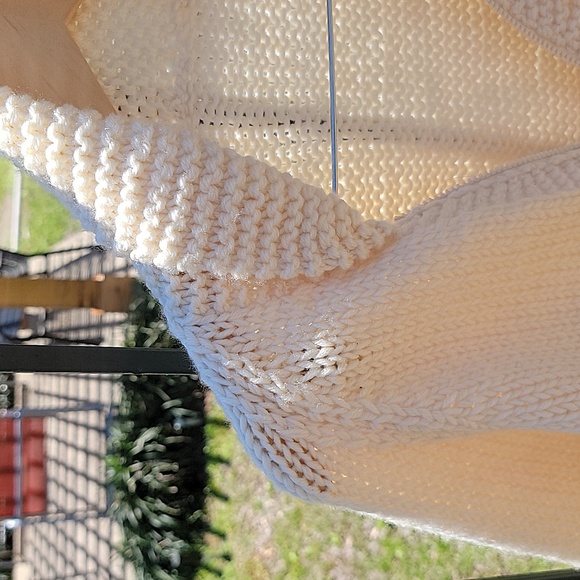 Vintage | Hand Knitted Man's Best Friend Cardigan - Picture 4 of 16